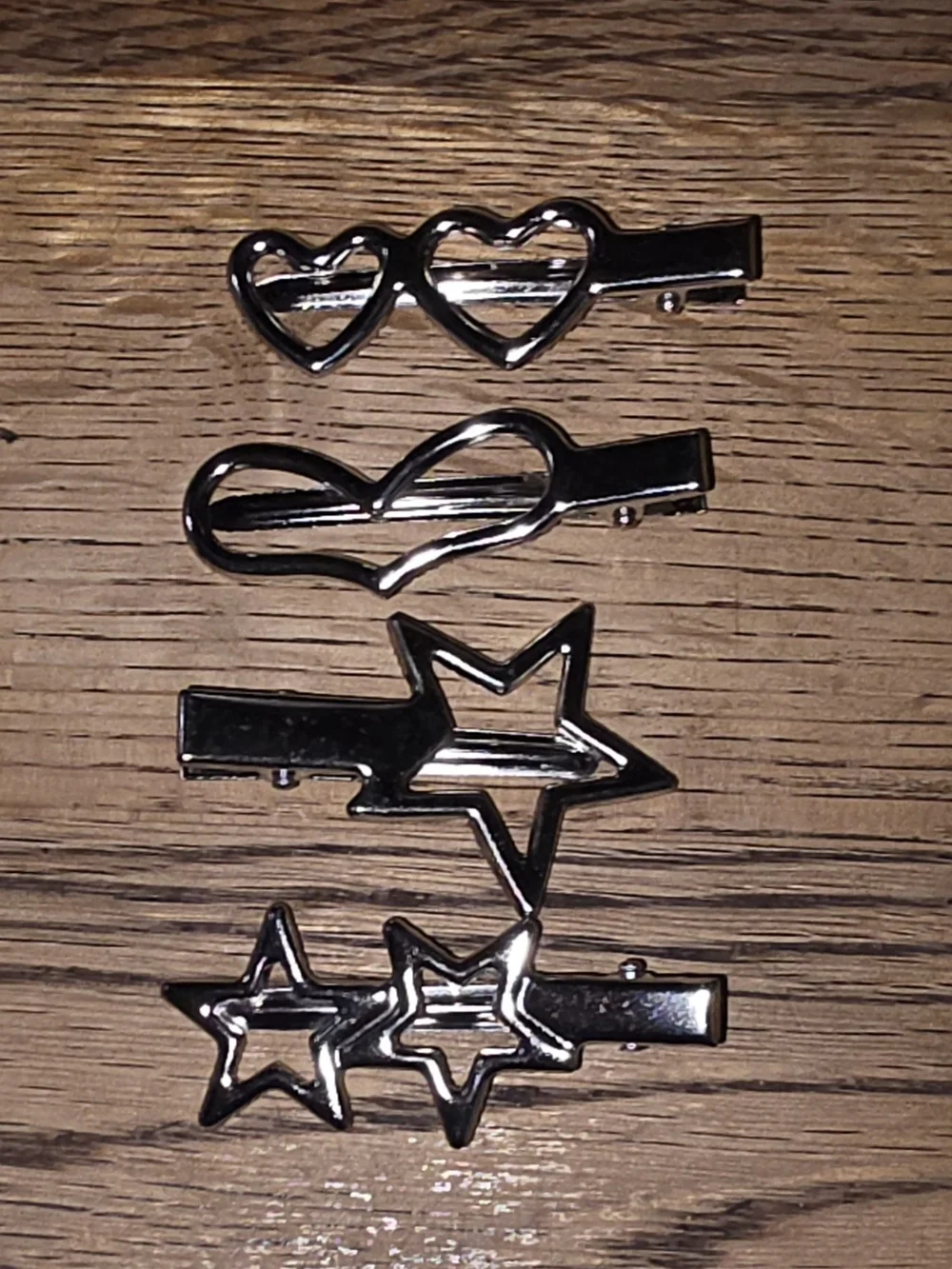 Y2K Aesethic Hair Clips- Assorted Silver Star & Heart Clips BNIB